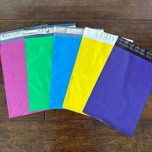 40 Pack - 7.5x10.5” Beautiful Mix of 5 Colors Poly Mailers